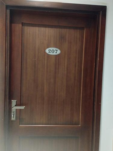 Deluxe Double Room with Balcony image 5