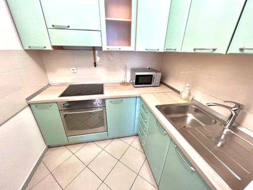 Apartments Flores - image 11