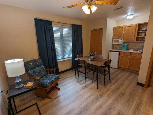 Waterloo Suites Double - image 9