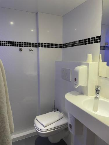 Brit Hotel Marvejols - image 7