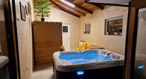 Two-Bedroom Villa image 5
