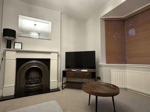 Large Home near Edgbaston Stadium, UOB & QE hospital sleeps 6, Birmingham (fotografie 5)