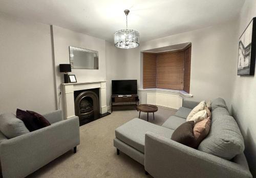 Large Home near Edgbaston Stadium, UOB & QE hospital sleeps 6, Birmingham (fotografie 6)