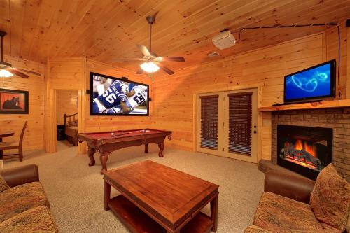 Bear Cub Lodge – Gatlinburg, TN