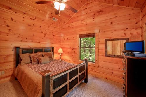 Bear Cub Lodge – Gatlinburg, TN