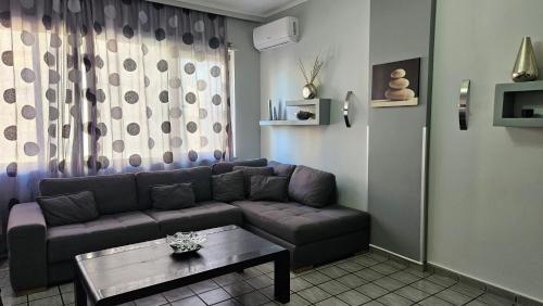 Mani's Family Lake Home, Tirana (photo 6)