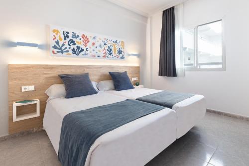 Hotel Apartamentos Lux Mar - image 13