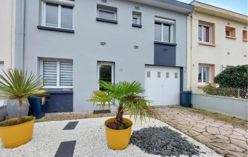 Amazing Home In Hennebont With Wifi