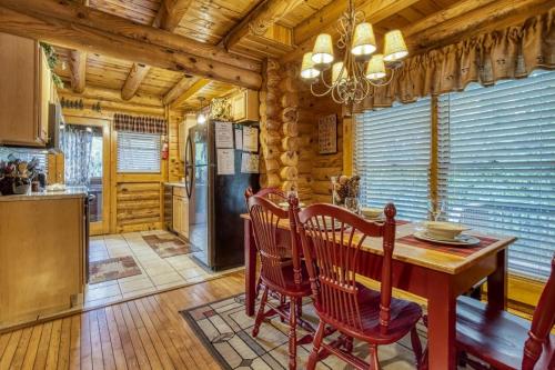 Lucky Logs #283 in Pigeon Forge, USA