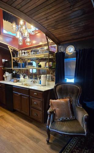 Unique Santa Fe Caboose Experience in Brownwood, USA
