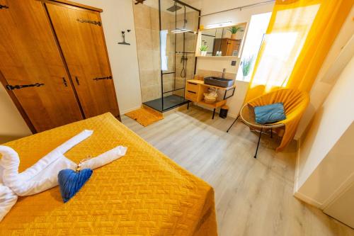 Double Room with Private Bathroom