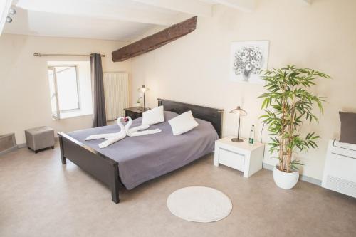 Auberge Les Voûtes - Chambres d'Hôtes à Lanas en sud Ardèche près d'Aubenas, Ruoms et la Grotte Chauvet chambre d'hôte Balazuc