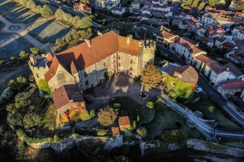 Château royal de Saint-Saturnin 1