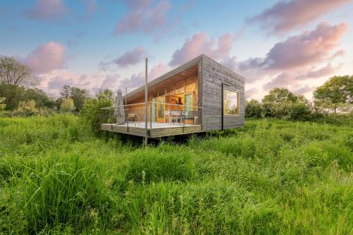 The Unbound Room Type - Cottage with two bedrooms -The Village (2297 ft from park)