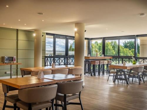 The Originals City, Hotel des Volcans in Champs