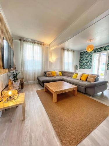 Family House 8 person 4bedroom 12 min to Paris gîte à louer Bois-Colombes