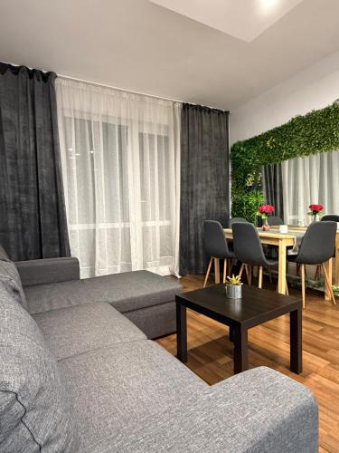 CaliBi OldTown Suites - Tap to explore photos