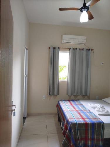 3 twin beds
