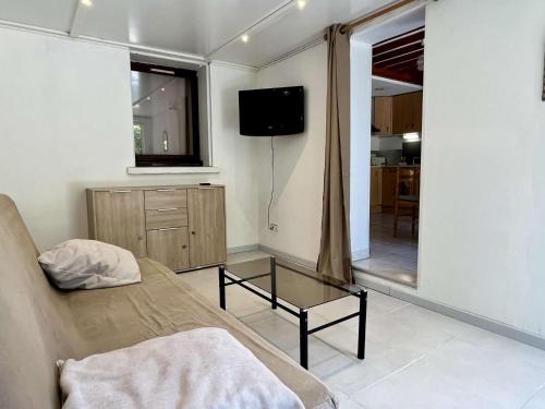 Apartment image 10
