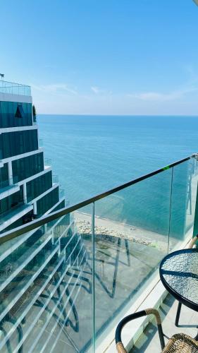 Batumi View Bo - Tap to explore photos