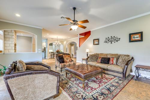 Near Golfing and Parks Serene San Antonio Home in San Antonio, USA