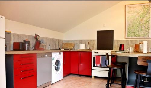 virtuve, Gîte BARD des OURS (Gite BARD des OURS) in Saint-Martin-en-Vercors
