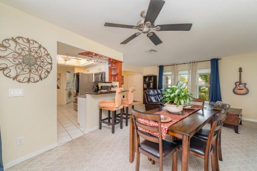 Three-Bedroom Villa image 5