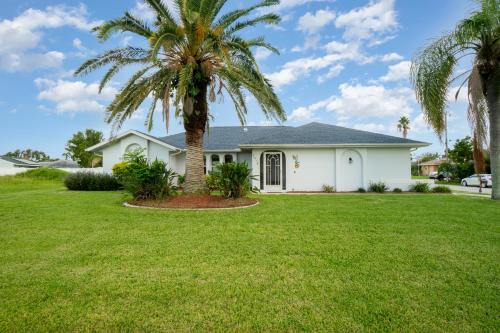 Three-Bedroom Villa image 4