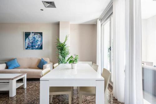 Moderno apartamento con vistas al mar en Valencia, Valencie (fotografie 4)