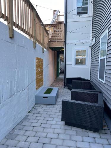 Modern 3BR Near FSU - 15 Min to Wachusett in 菲其堡