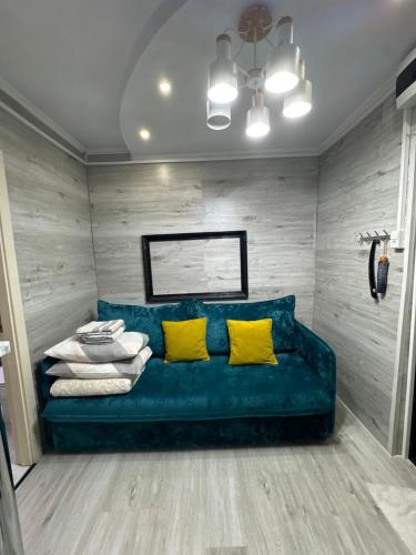 Room in center
