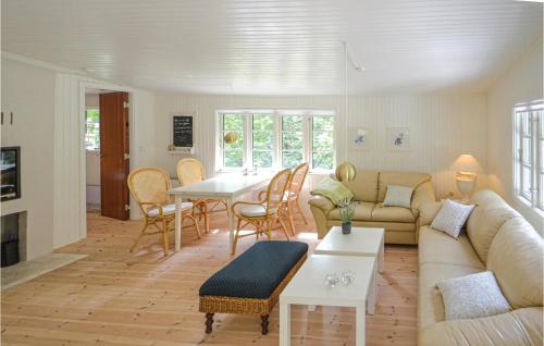 Amazing Home In Ebeltoft With Wifi in Ebeltofta