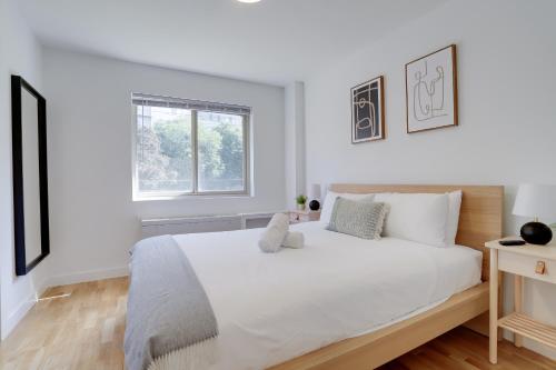 Beautiful and Elegant Apartment at Arlington in Arlington, USA