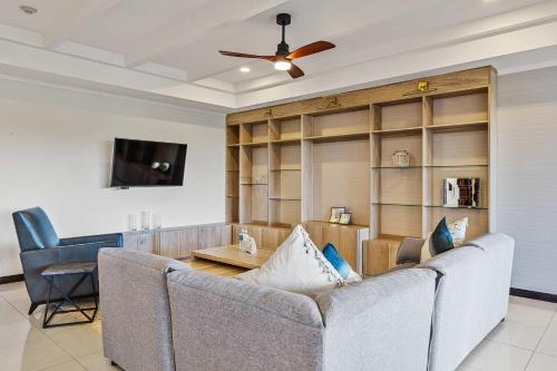 Golf Course Villa, Beach Club & 11 Restaurants in Brasilito