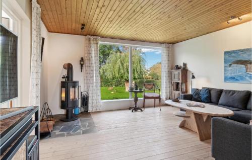  Awesome Home In Føllenslev With Wifi in Føllenslev