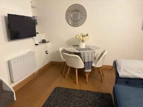 Seaton, Devon, two bed apartment, just off the sea front., Seaton (foto 9)