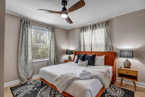Chic riverfront apartment in downtown San Marco in Jacksonville, USA
