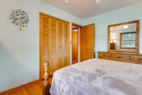 Antiquing and Fishing Riverfront Waupaca Home! Antiquing and Fishing Riverfront Waupaca Home!