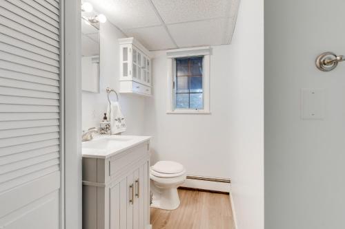 Antiquing and Fishing Riverfront Waupaca Home! Antiquing and Fishing Riverfront Waupaca Home!