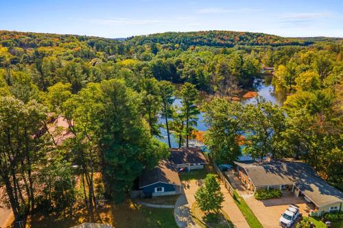 Antiquing and Fishing Riverfront Waupaca Home! Antiquing and Fishing Riverfront Waupaca Home!