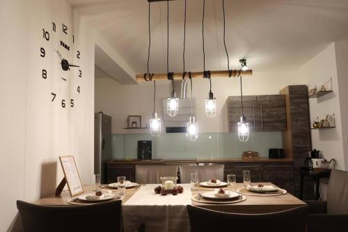 Landhauszauber mit Waldpanorama in Langewiese