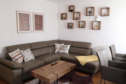 Landhauszauber mit Waldpanorama in Langewiese