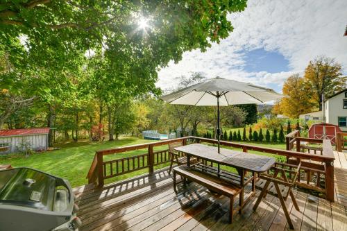 Riverside Hobart Home By Catskill Scenic Trail in Stamford, USA