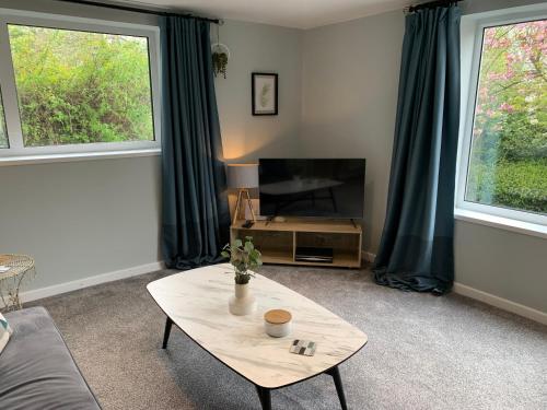 Faciliteiten, Bronte Country - 2 Bed Apartment near Cliffe Castle in Keighley Central