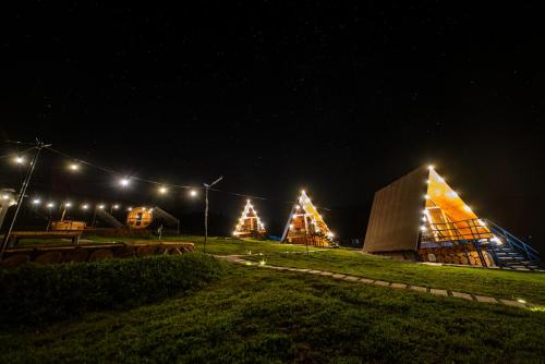 周邊環境, A Pisc in 瓦特拉摩奧杜維泰