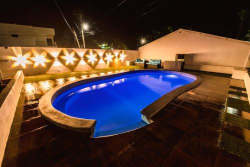 Басейн, Maximum Beach Hotel in Коросаль