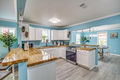 Gulfport Vacation Rental with Patio and Game Room! in Gulfport, USA