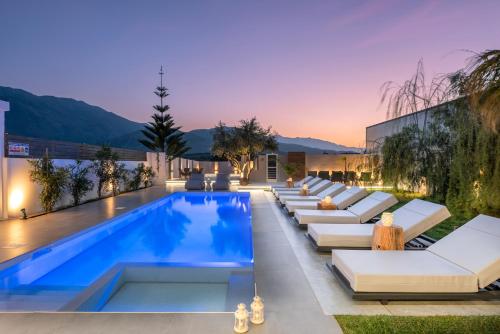 Hypnosis Villa Beachside - image 12