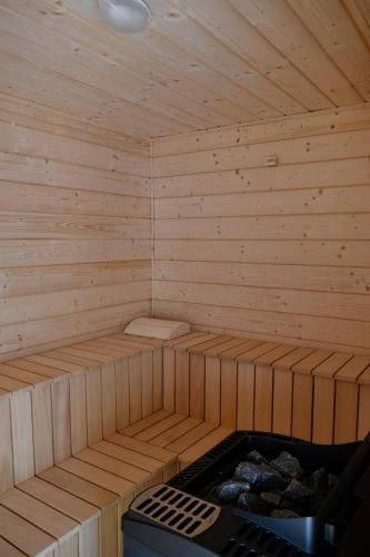 Domek duży (Domek duzy) in Lask