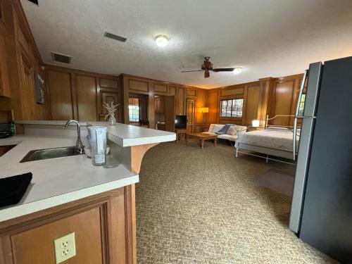Westlake Studio Mins To Downtown Zilker Park in Austin, USA
